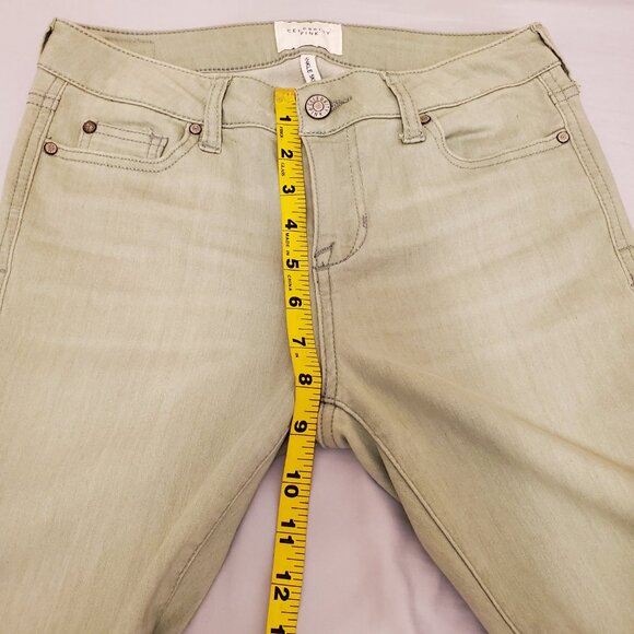 Celebrity Pink Light Green Skinny Ankle Jeans with Distressed Hem - 3/26 Juniors - Picture 9 of 12